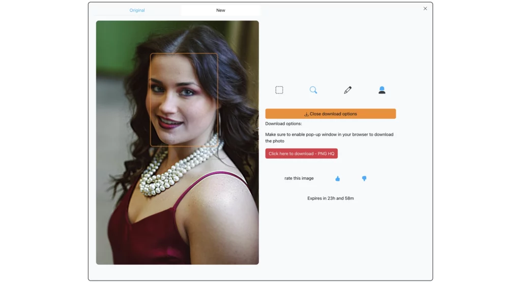 Immagine finale di una donna in abito rosso e collana usando l'intelligenza artificiale del volto sorridente EraseID